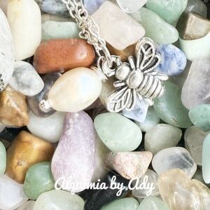 Alquimia Pearl Necklace bee charms 925 silver